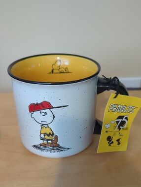 Peanuts Charlie Brown Mug brand new